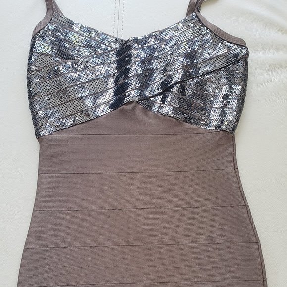 Guess Dresses & Skirts - 2/40$ GUESS beige bandage dress with glitters